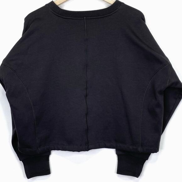 Wilsons Cropped Sweatshirt Wms Sz XS/S Gray Brown Faux Leather Logo Sportswear - Picture 11 of 13